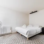 9 Cosy 2 Ideal Famille * Paříž